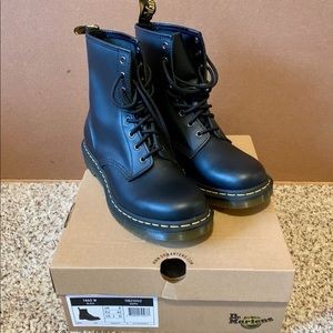 Dr. Martens 1460 W